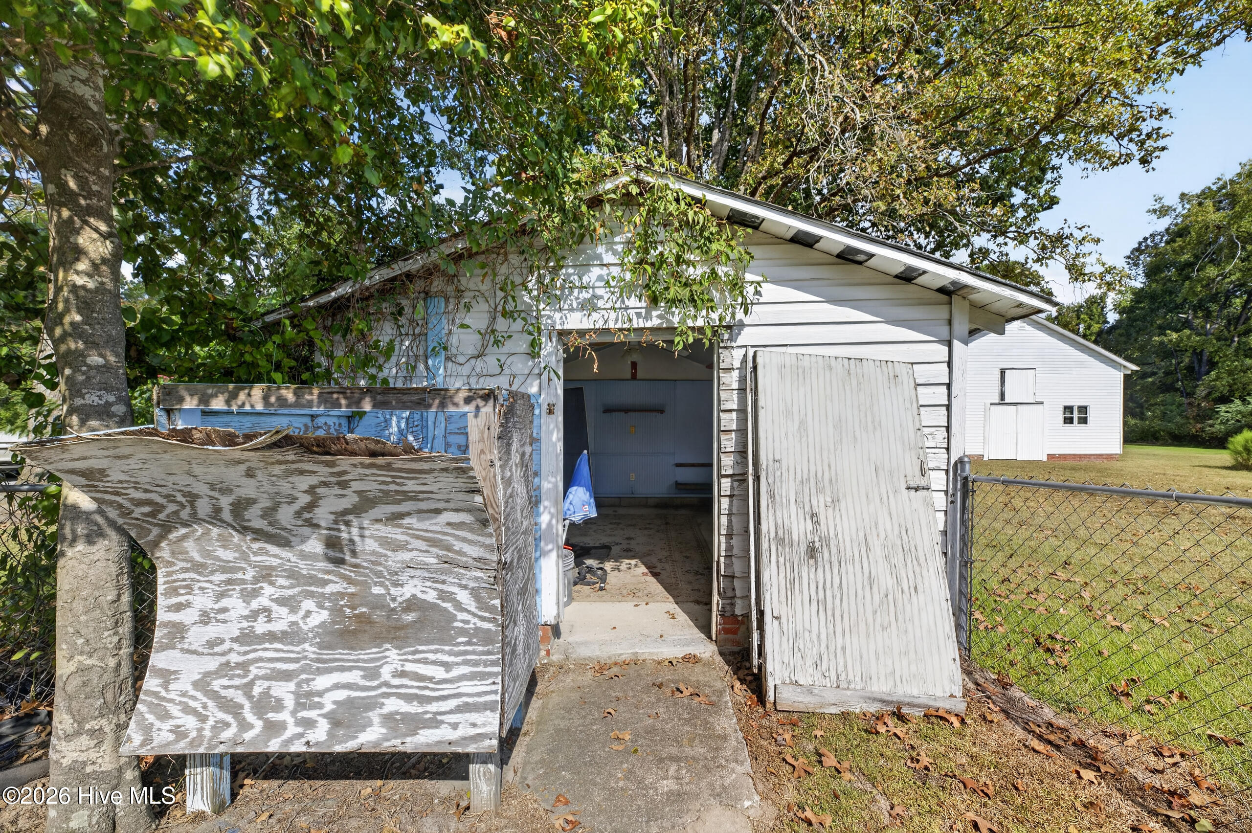 3301 Dickinson Avenue
