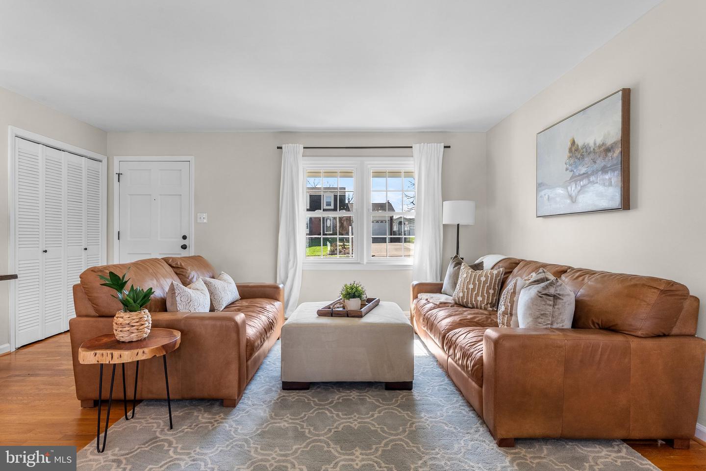 126 Maryanne Ave SW