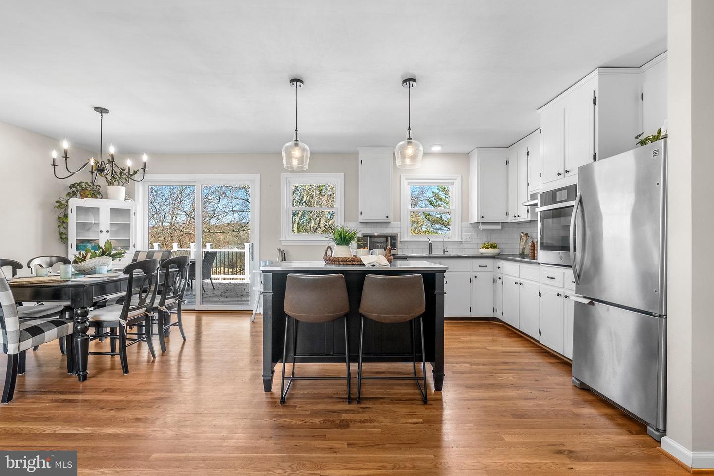 126 Maryanne Ave SW