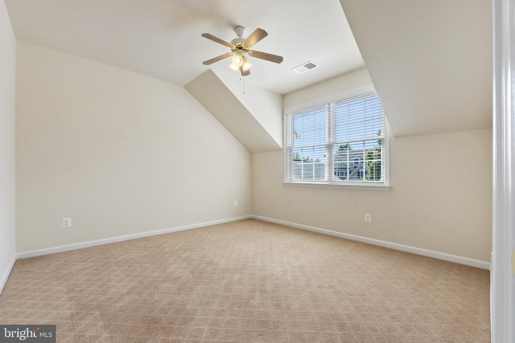 44372 Sunset Maple Dr