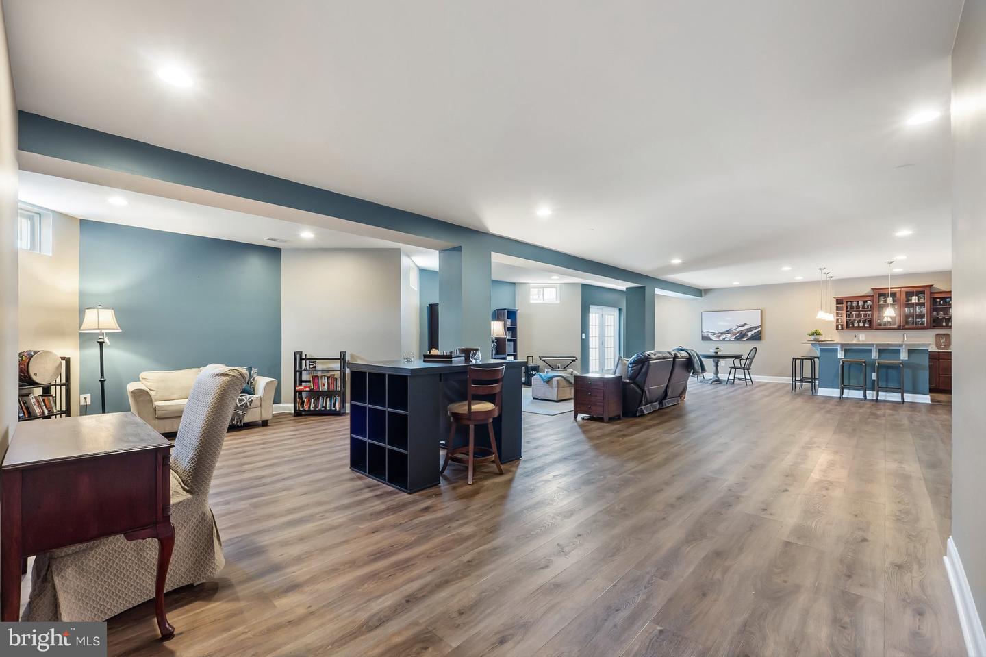 15054 Omega Ct