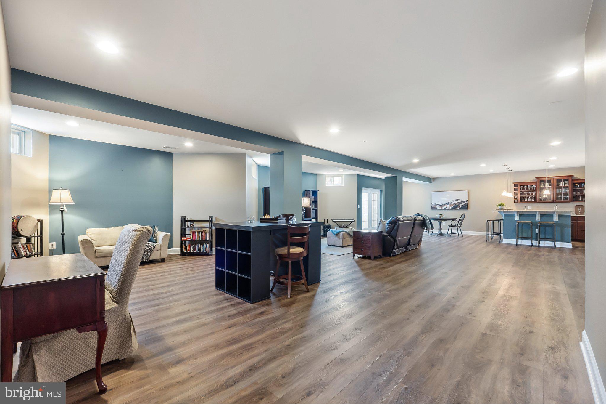 15054 Omega Ct