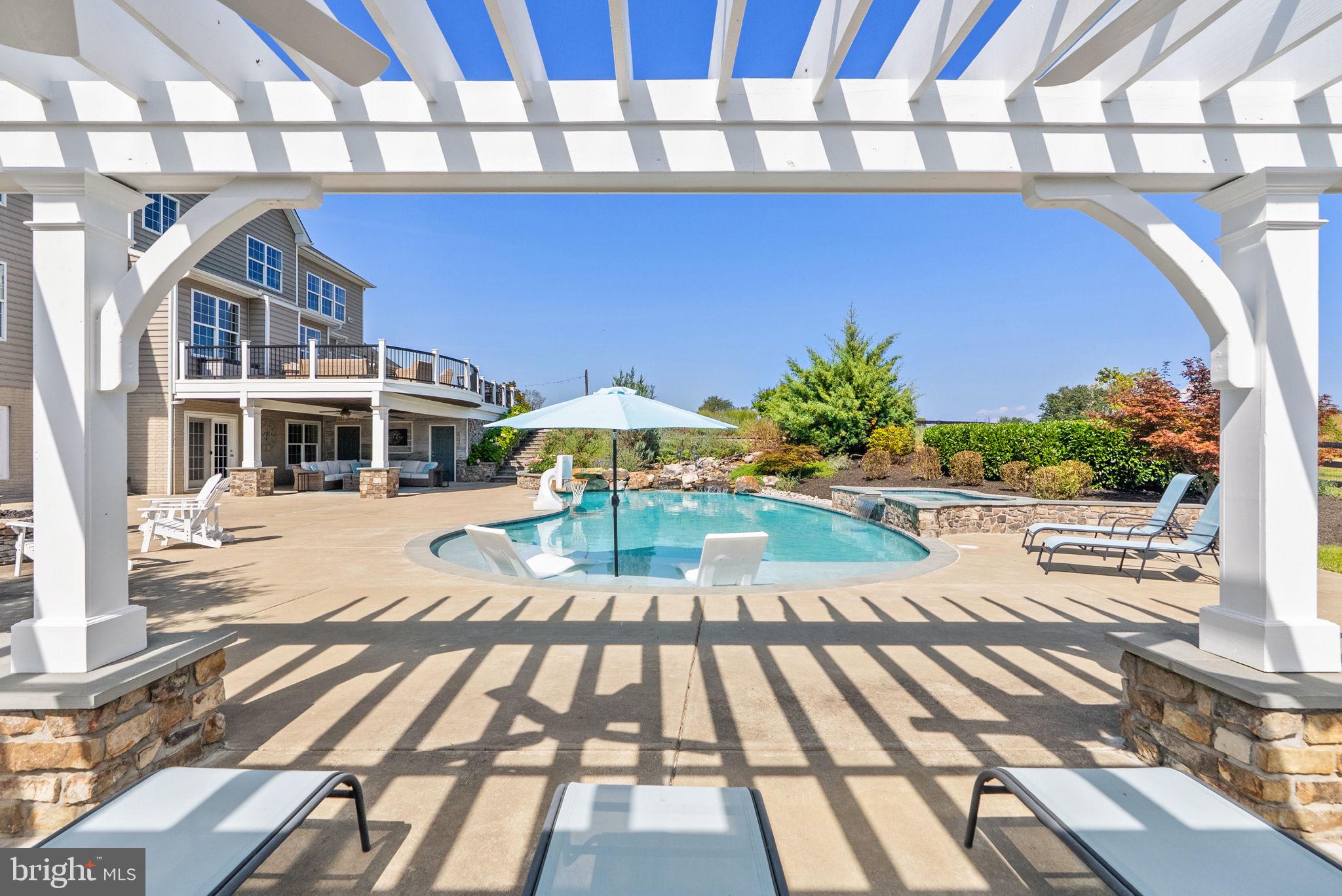 15124 OMEGA COURT