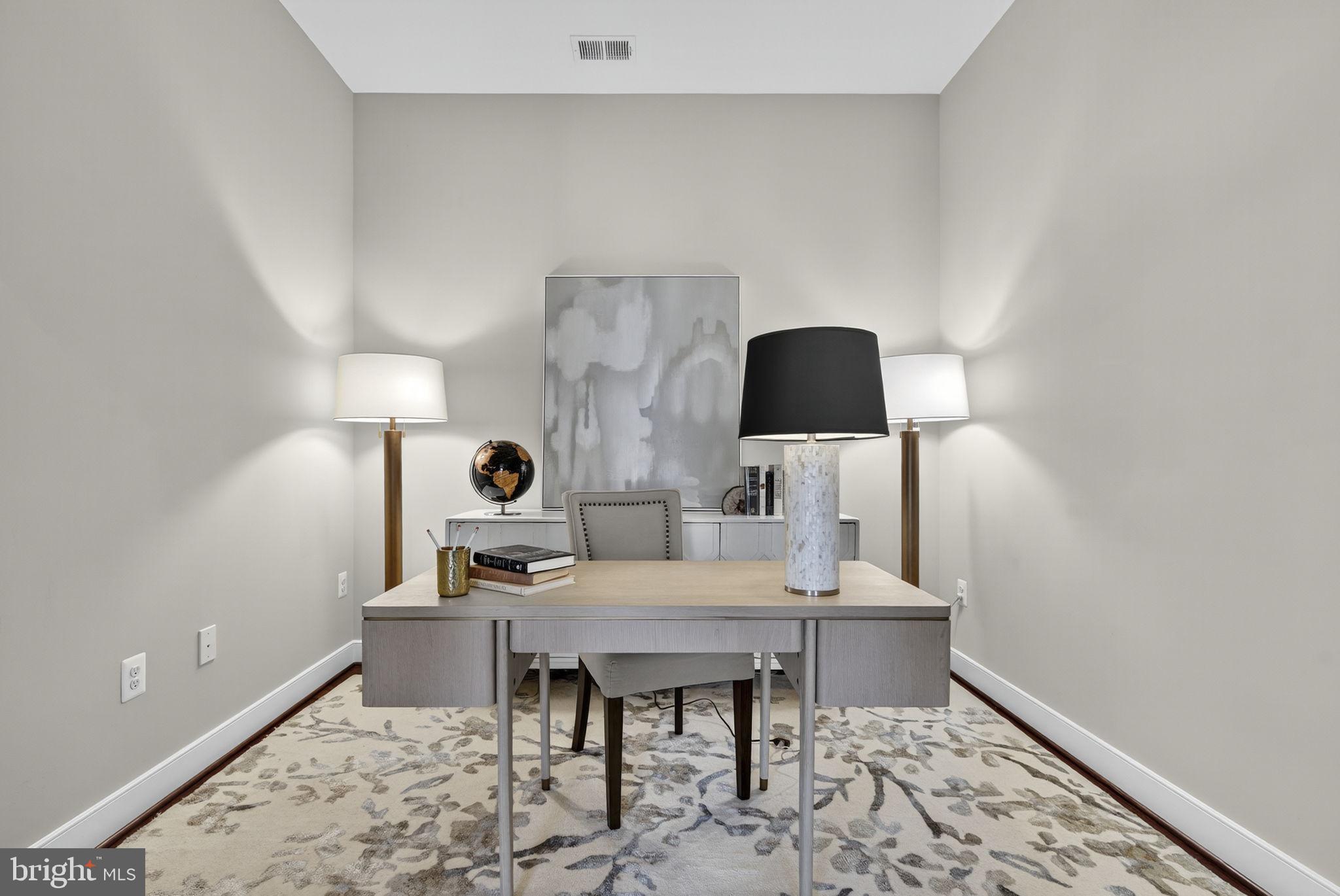 3 STATIONMASTER STREET SE 402