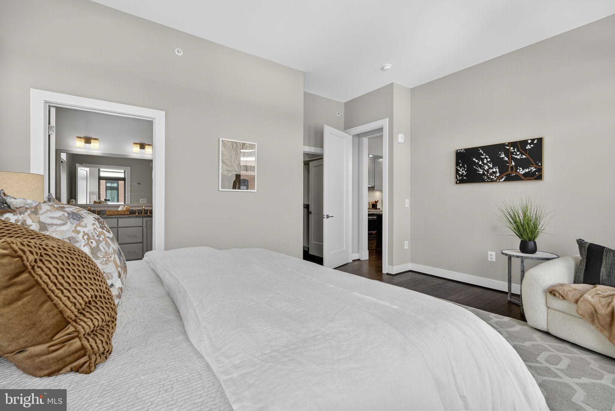 3 STATIONMASTER STREET SE 402