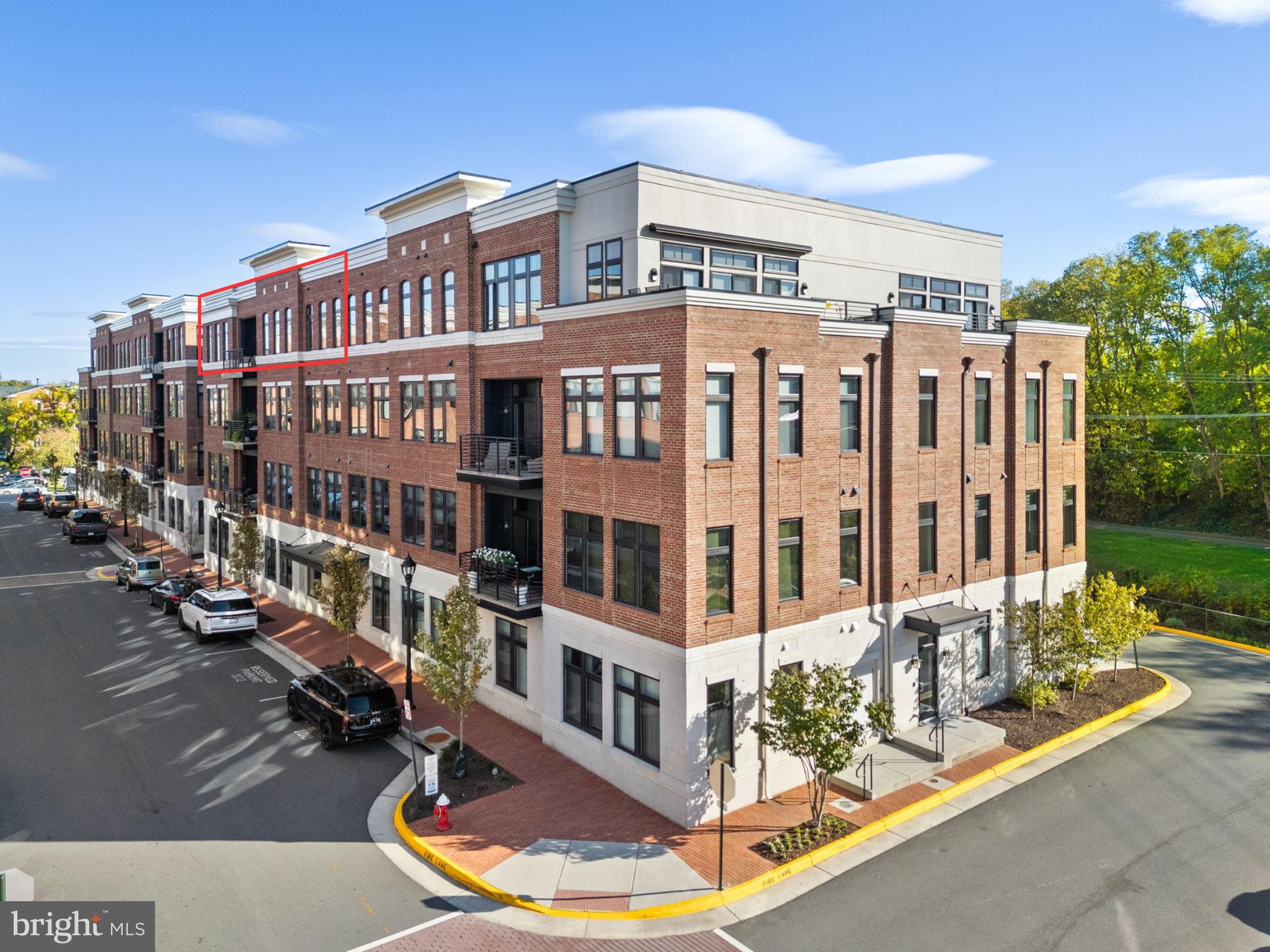 3 STATIONMASTER STREET SE 402