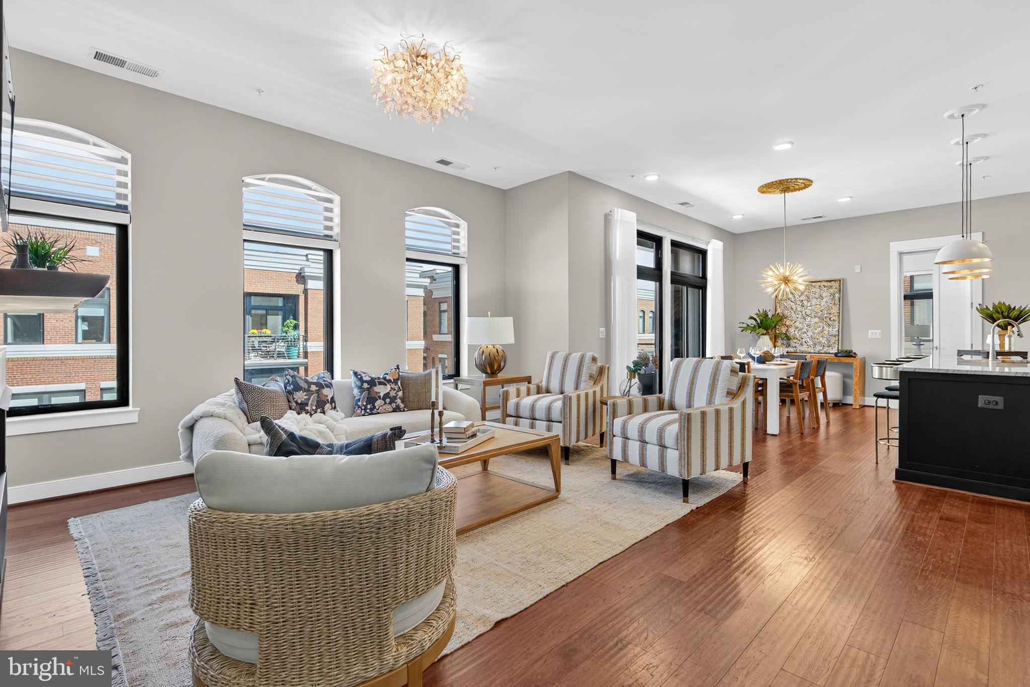 3 STATIONMASTER STREET SE 402