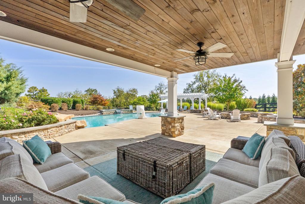 15124 OMEGA COURT