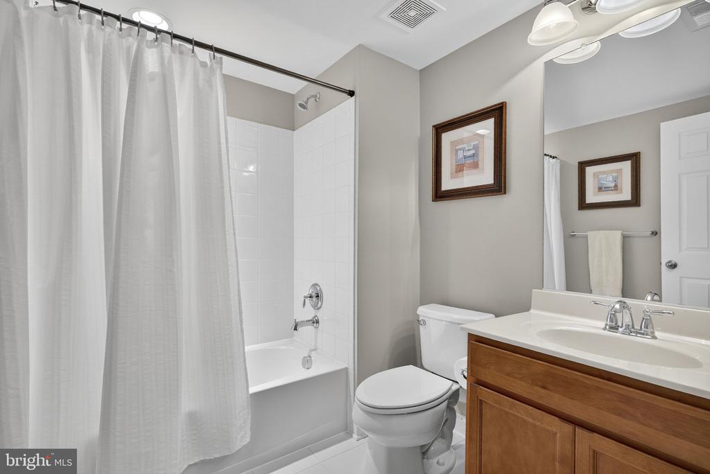 15124 OMEGA COURT