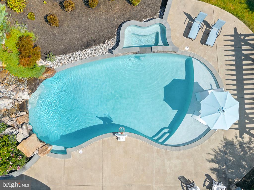 15124 OMEGA COURT