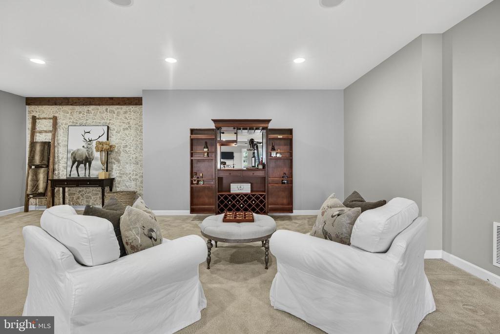15124 OMEGA COURT