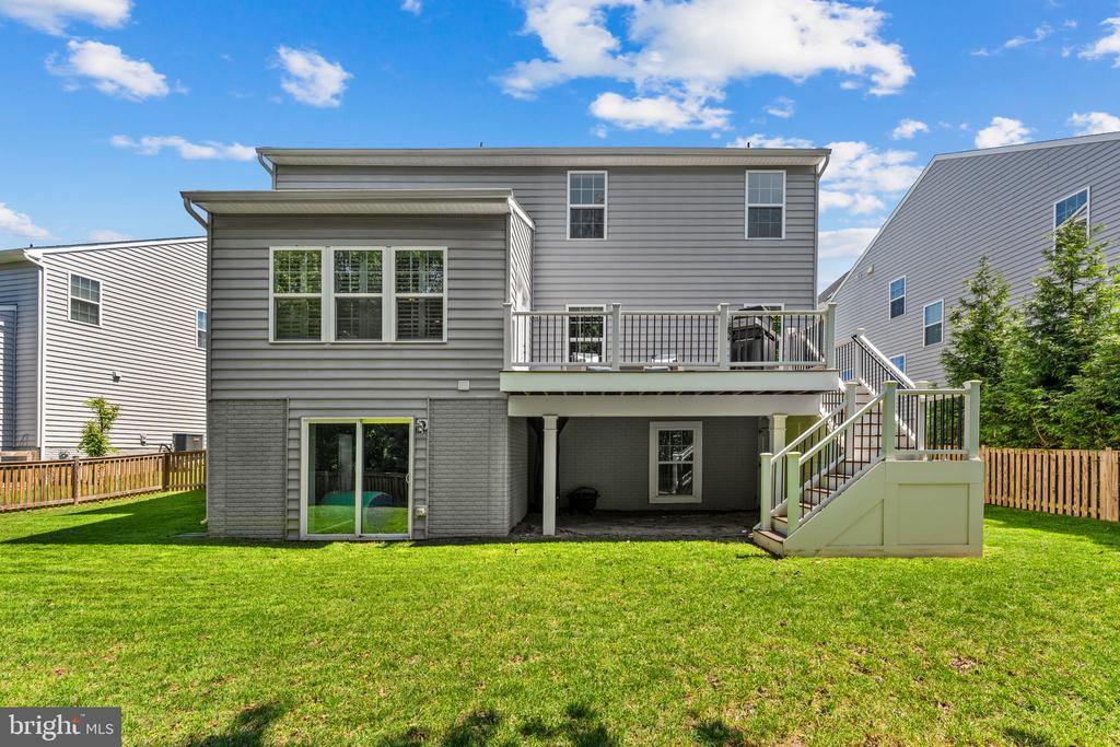 24 EISENTOWN DRIVE
