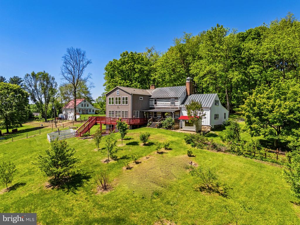 42165 BLACK WALNUT LANE