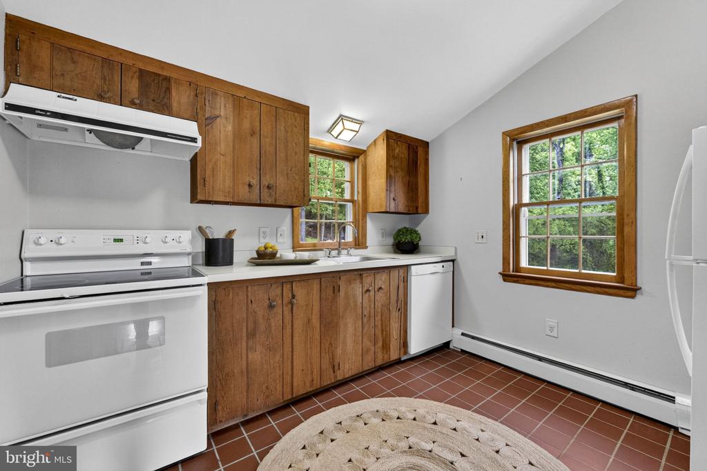 42165 BLACK WALNUT LANE