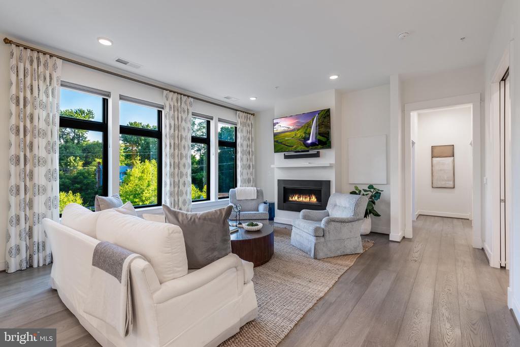 5 STATIONMASTER STREET SE Unit: 203