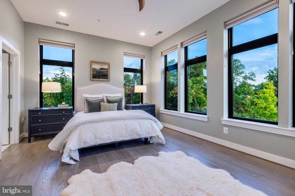 5 STATIONMASTER STREET SE Unit: 203