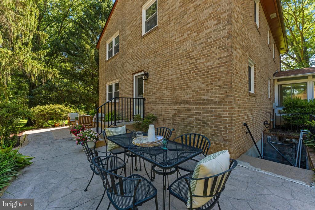 16318 HIDDEN MEADOW LANE