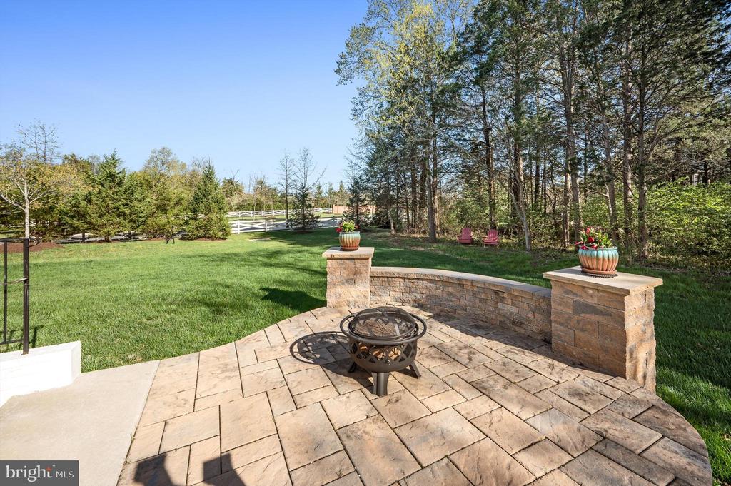15243 Sky Valley Dr