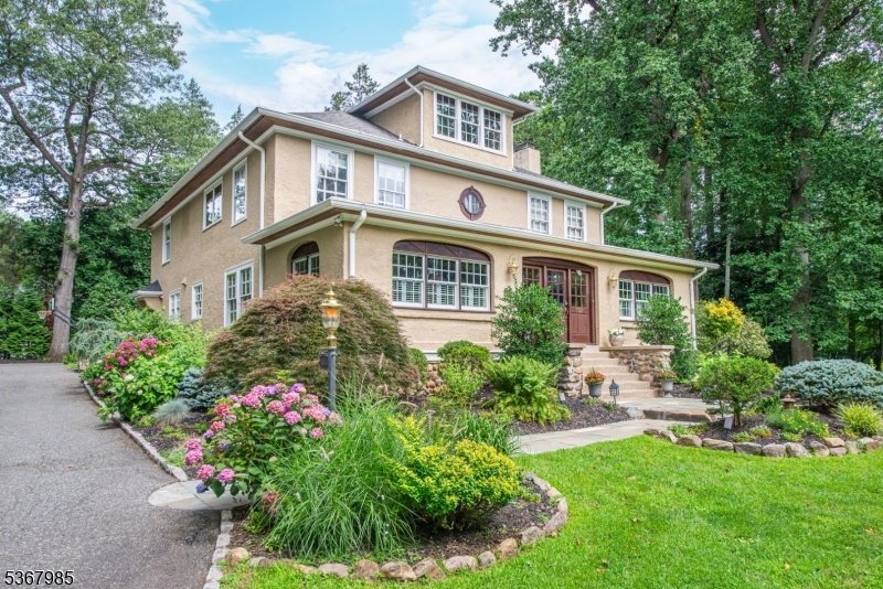 137 Boulevard