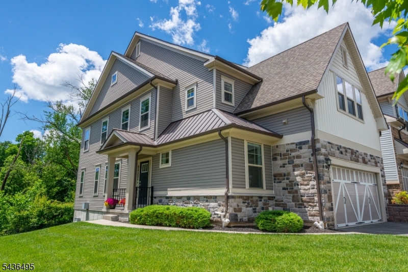 11 Albie Dr