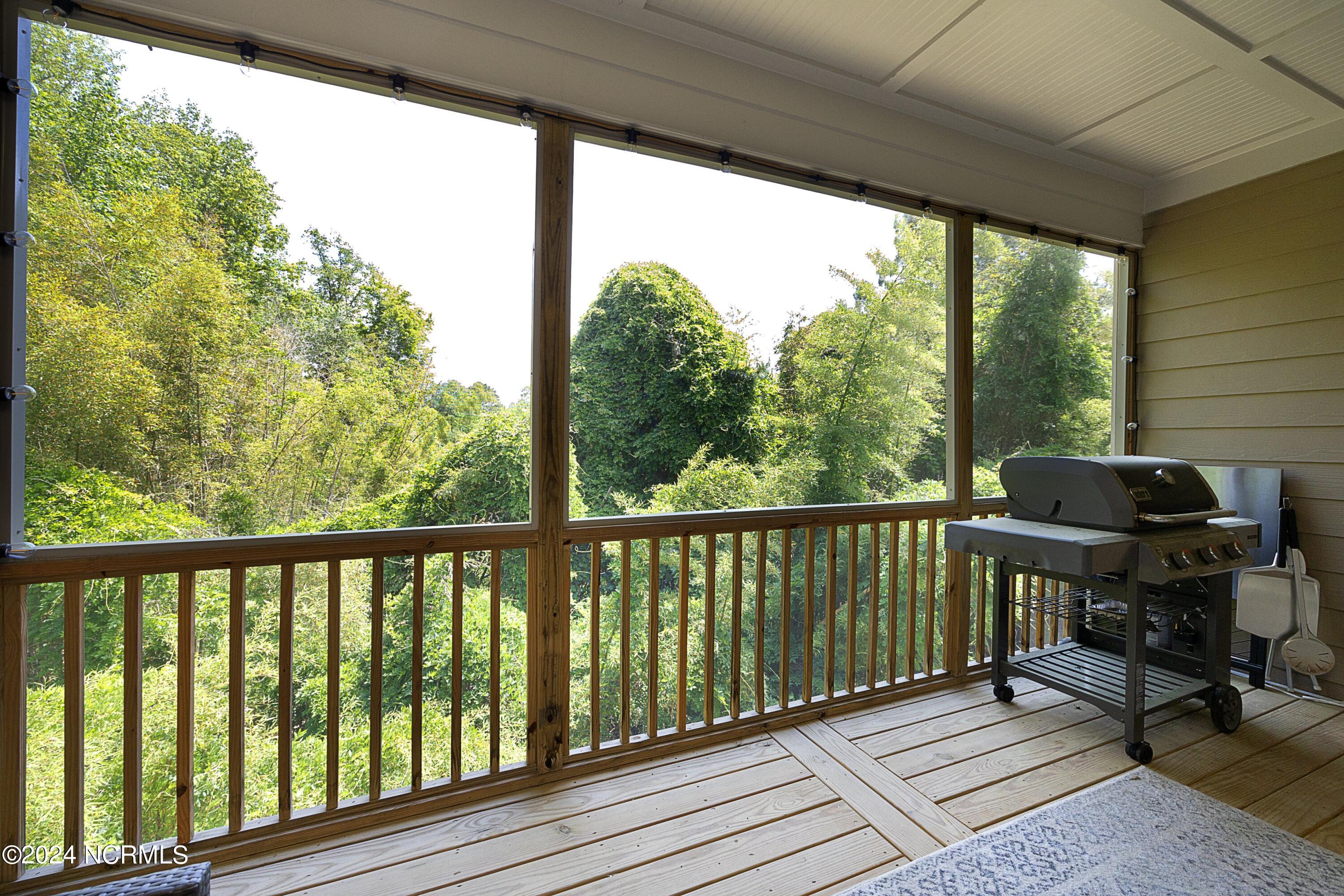 15 Winged Foot Road 8 8