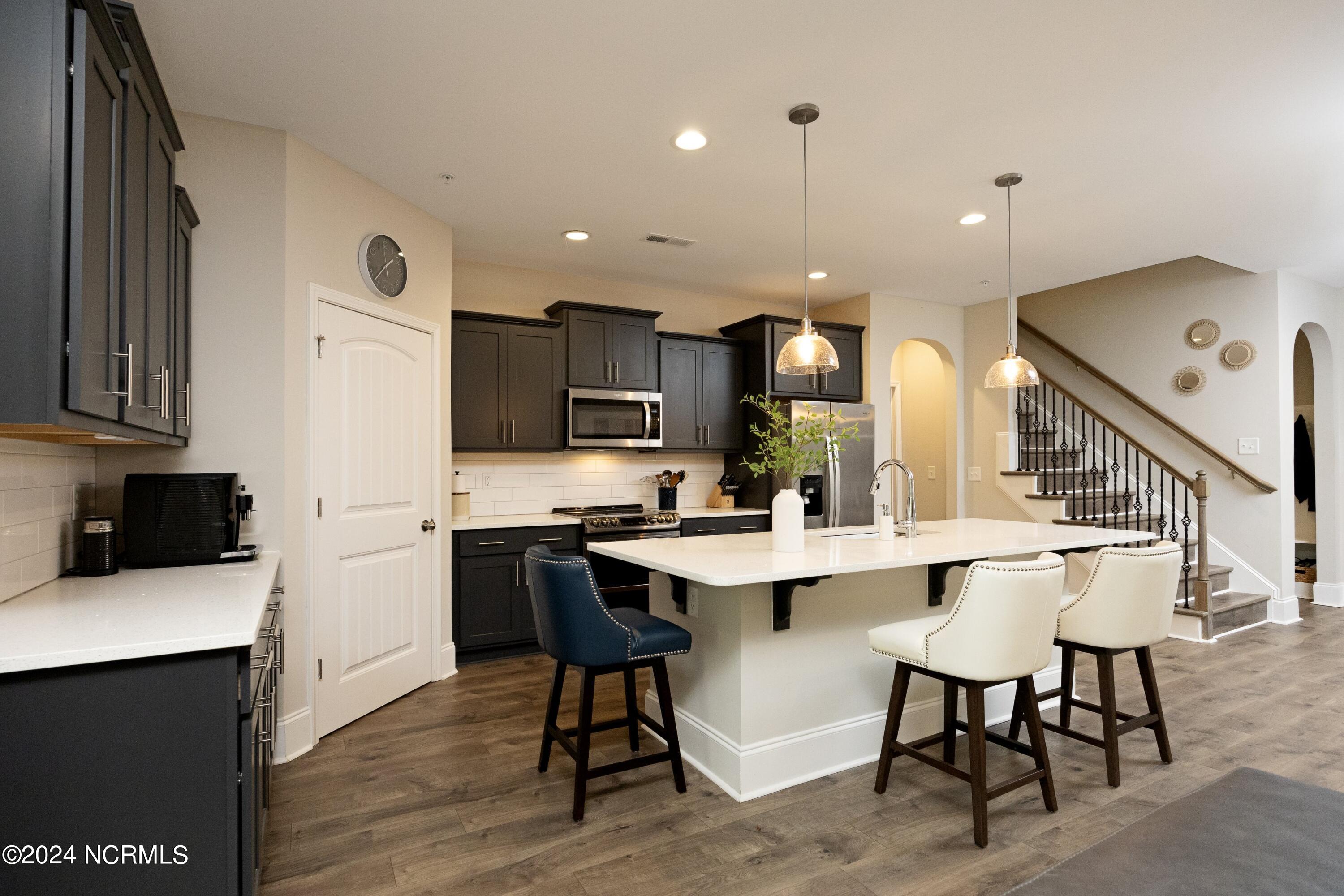 15 Winged Foot Road 8 8
