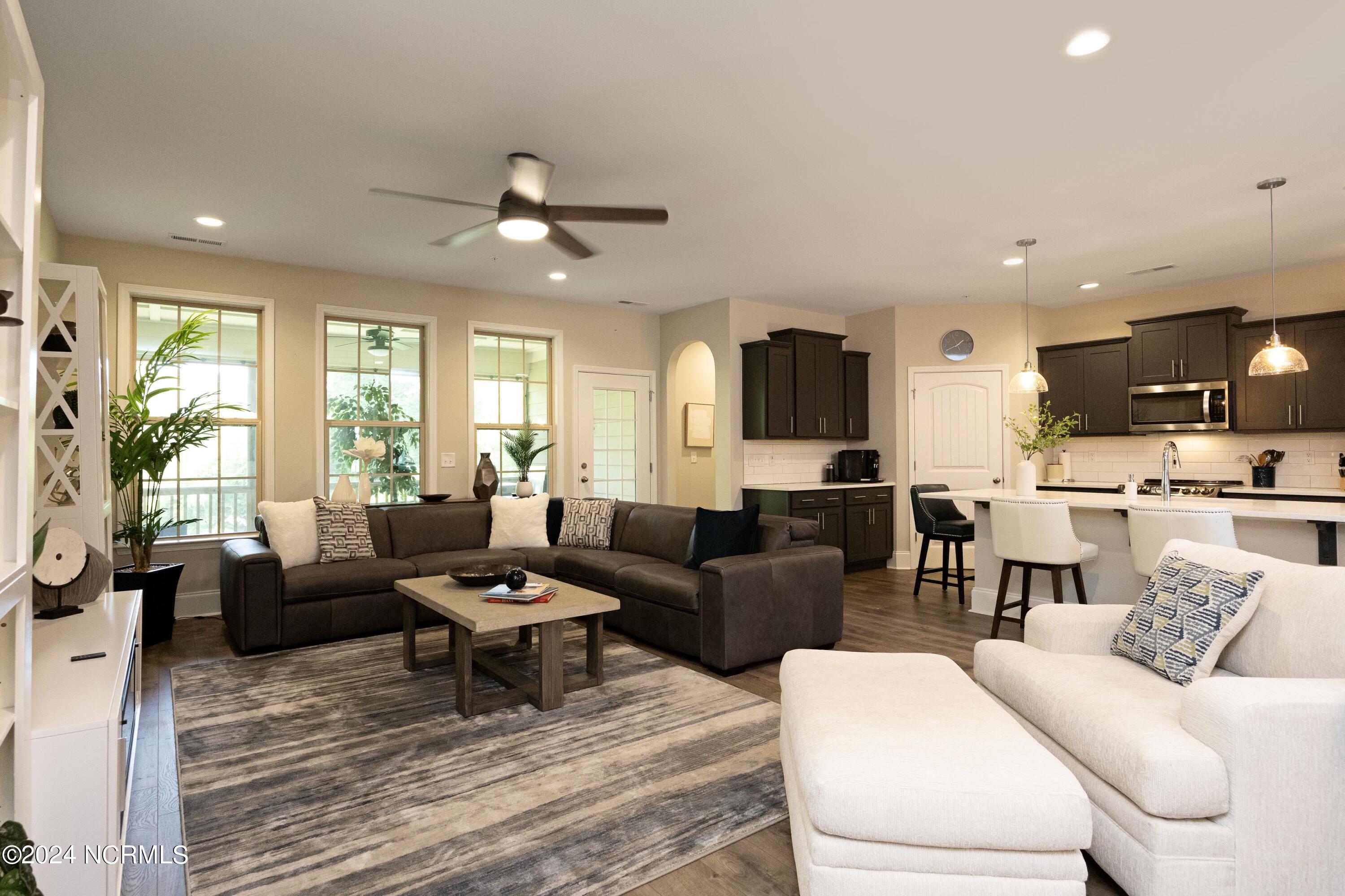 15 Winged Foot Road 8 8