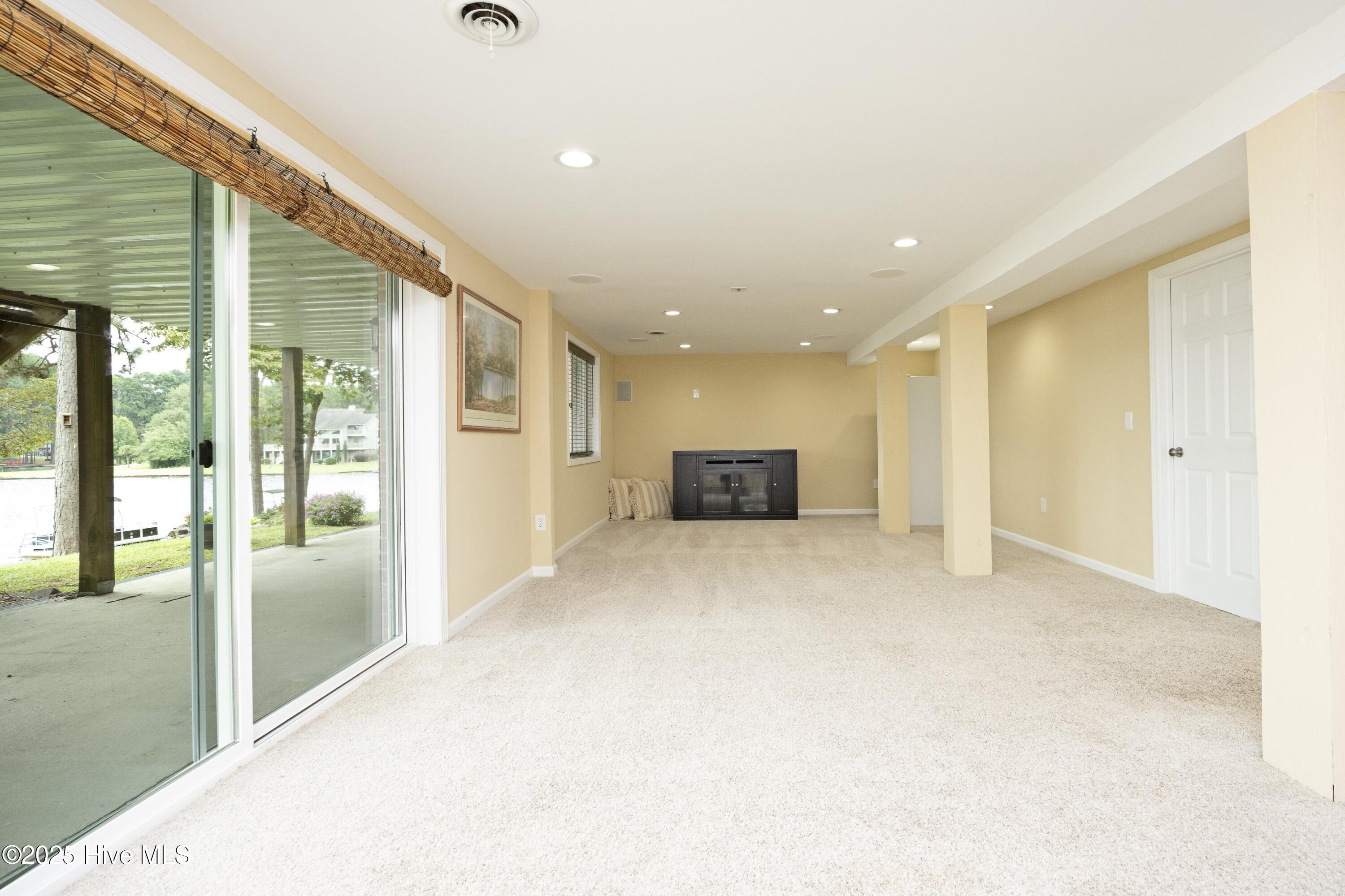 122 Lakeview Point