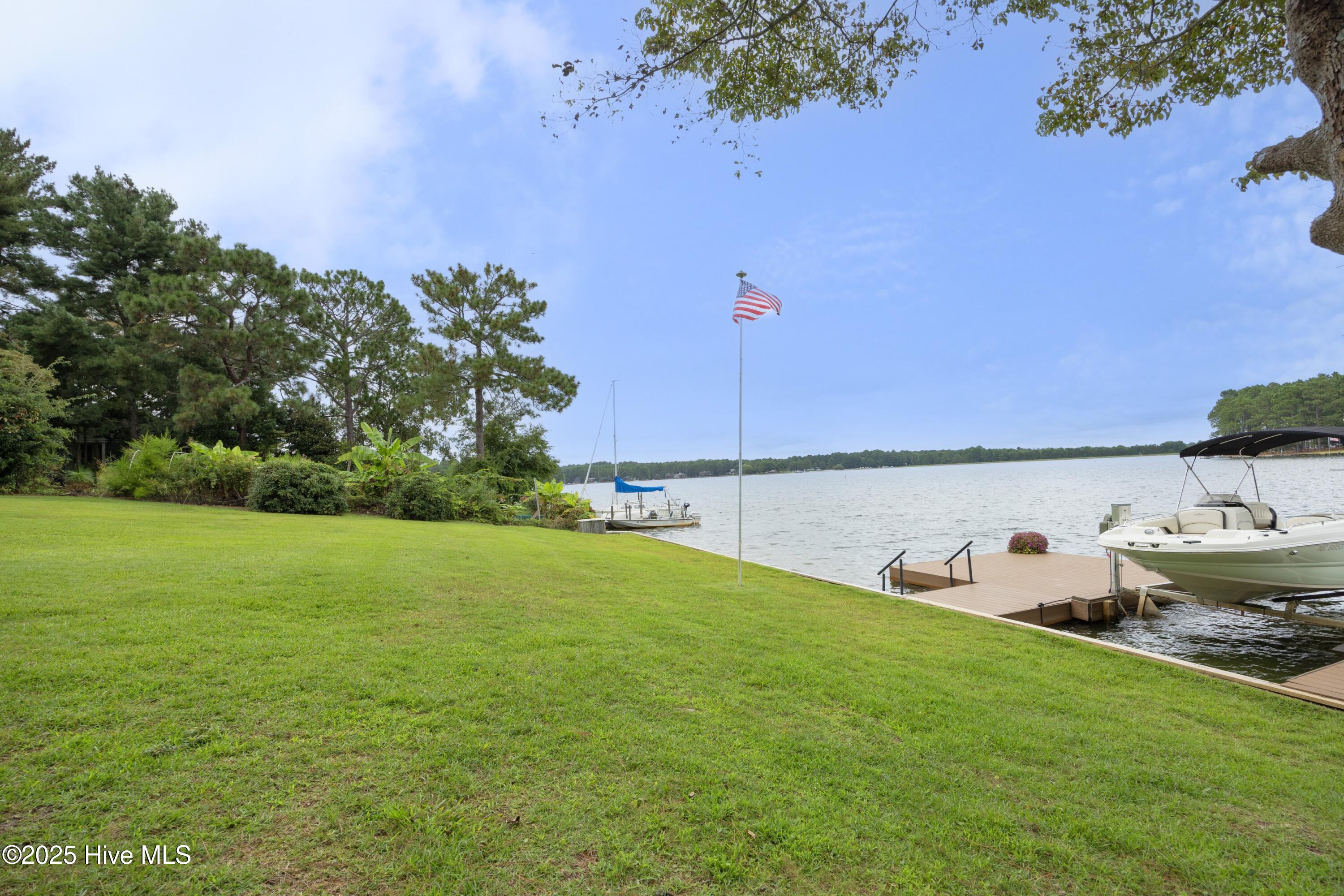122 Lakeview Point