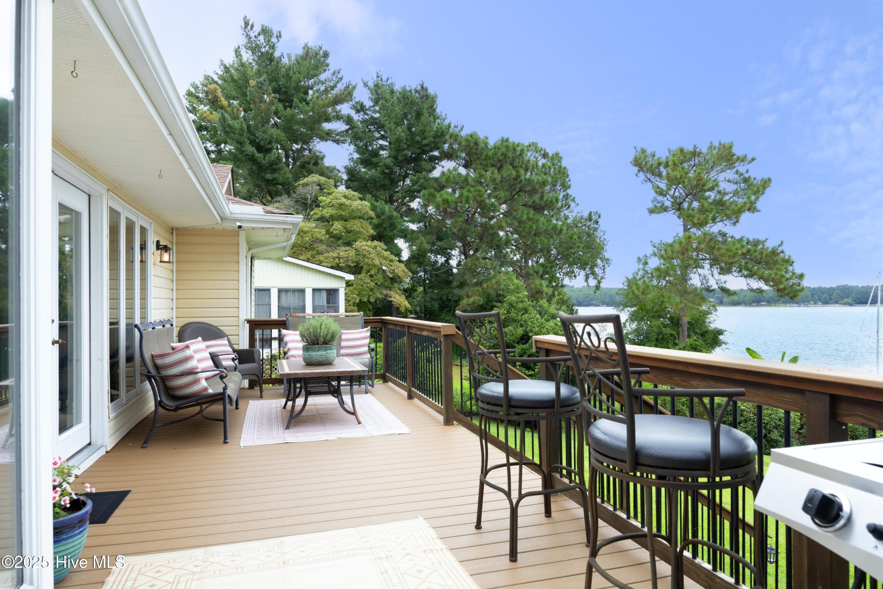 122 Lakeview Point