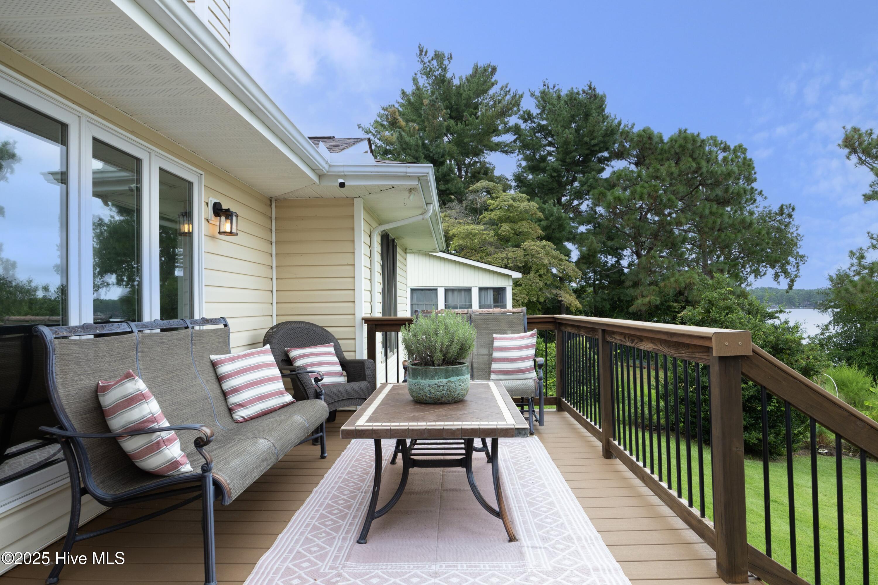 122 Lakeview Point