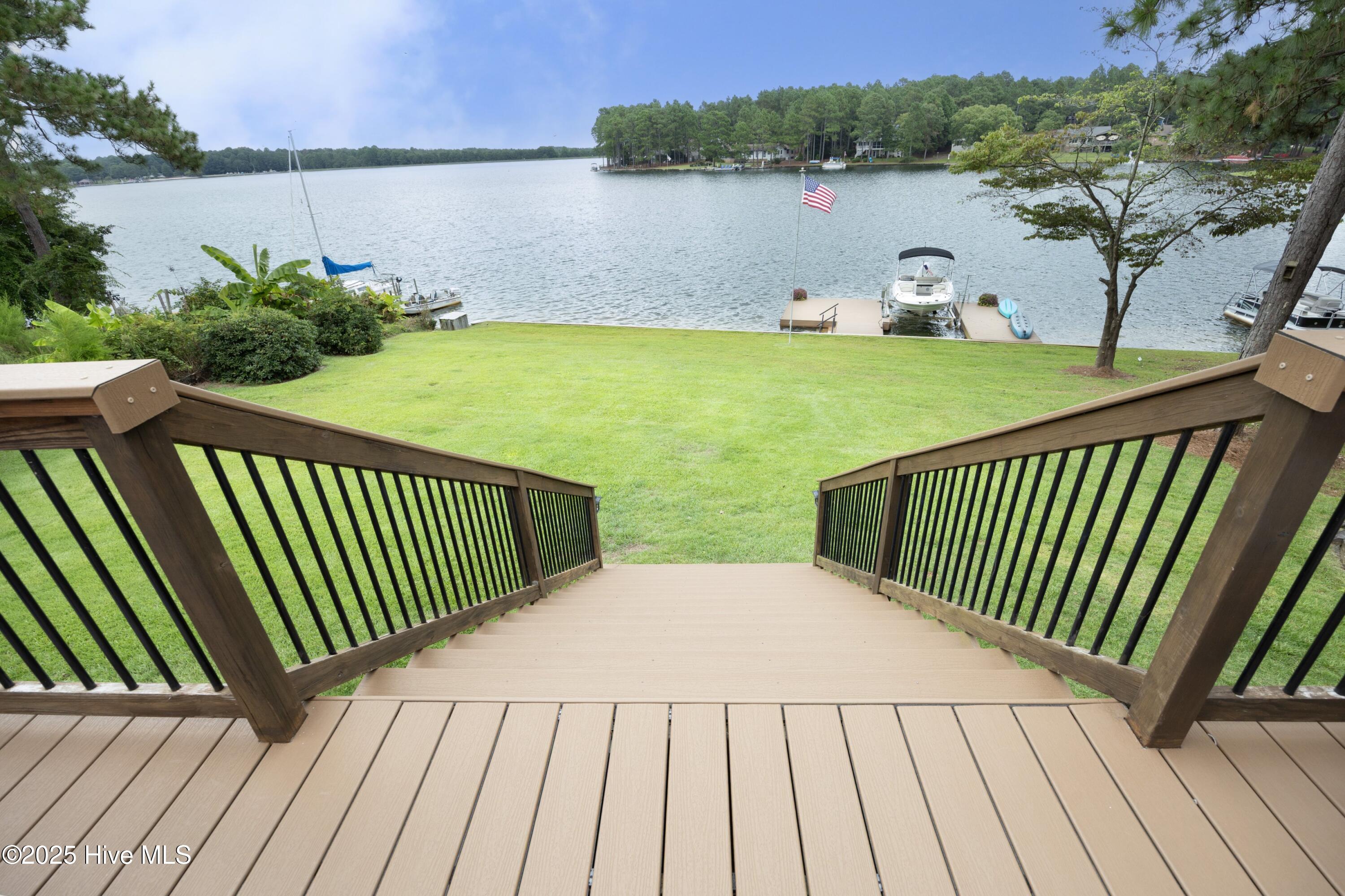 122 Lakeview Point