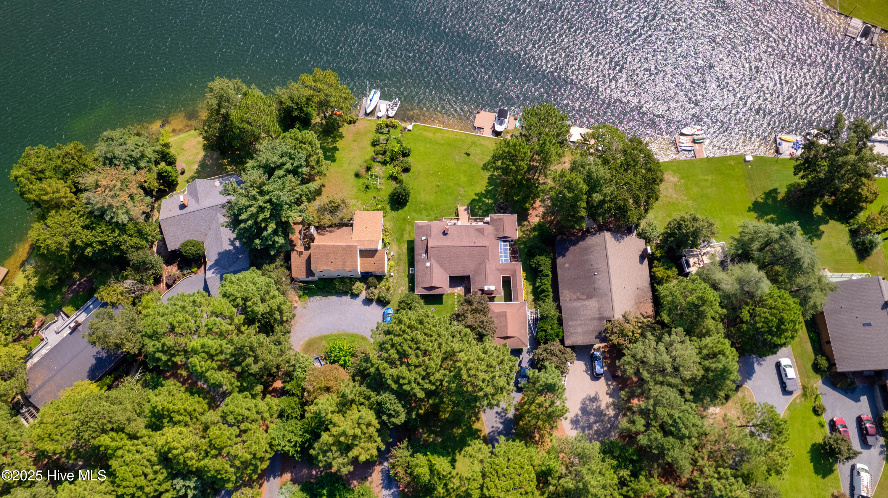 122 Lakeview Point