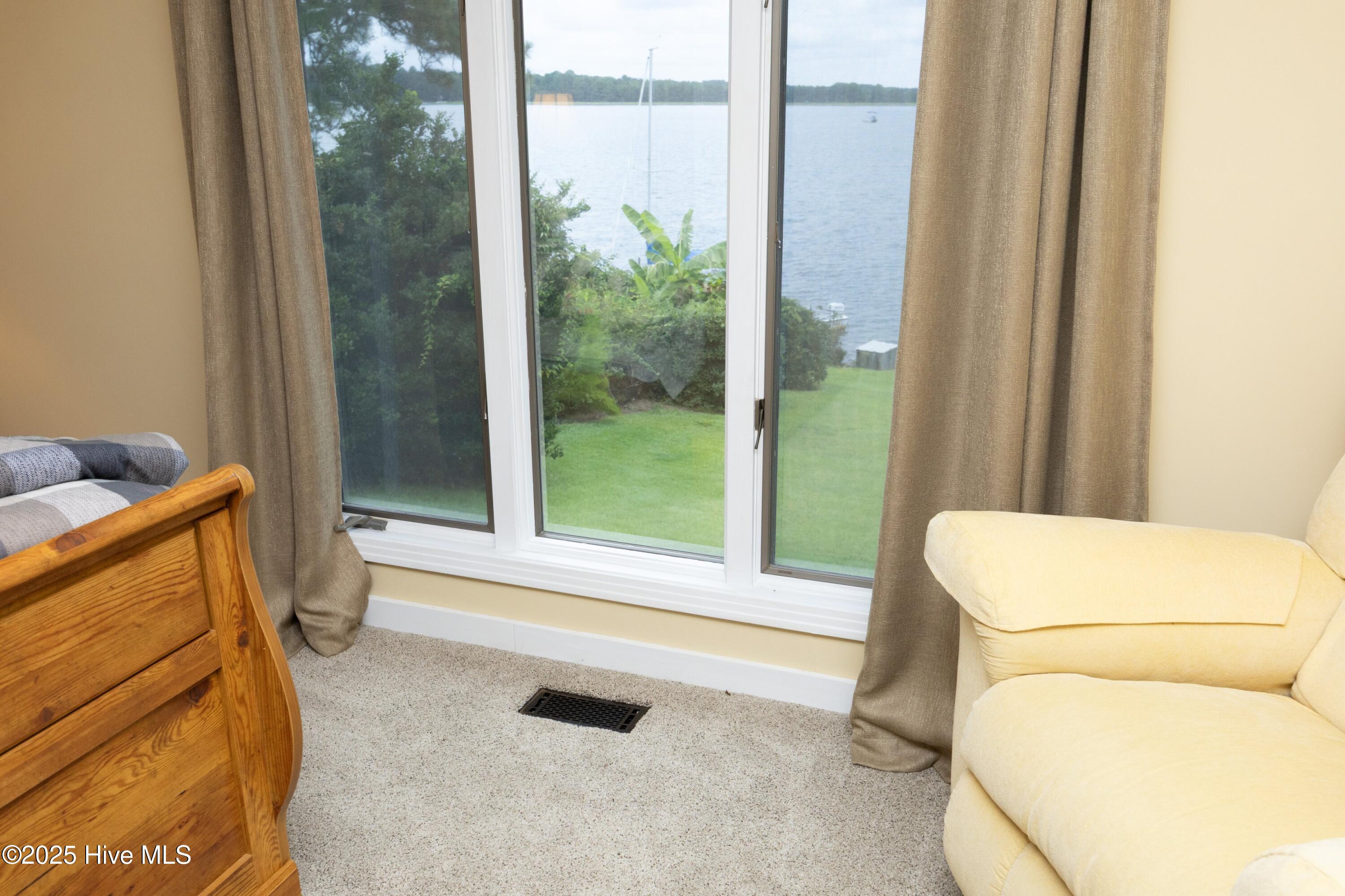 122 Lakeview Point