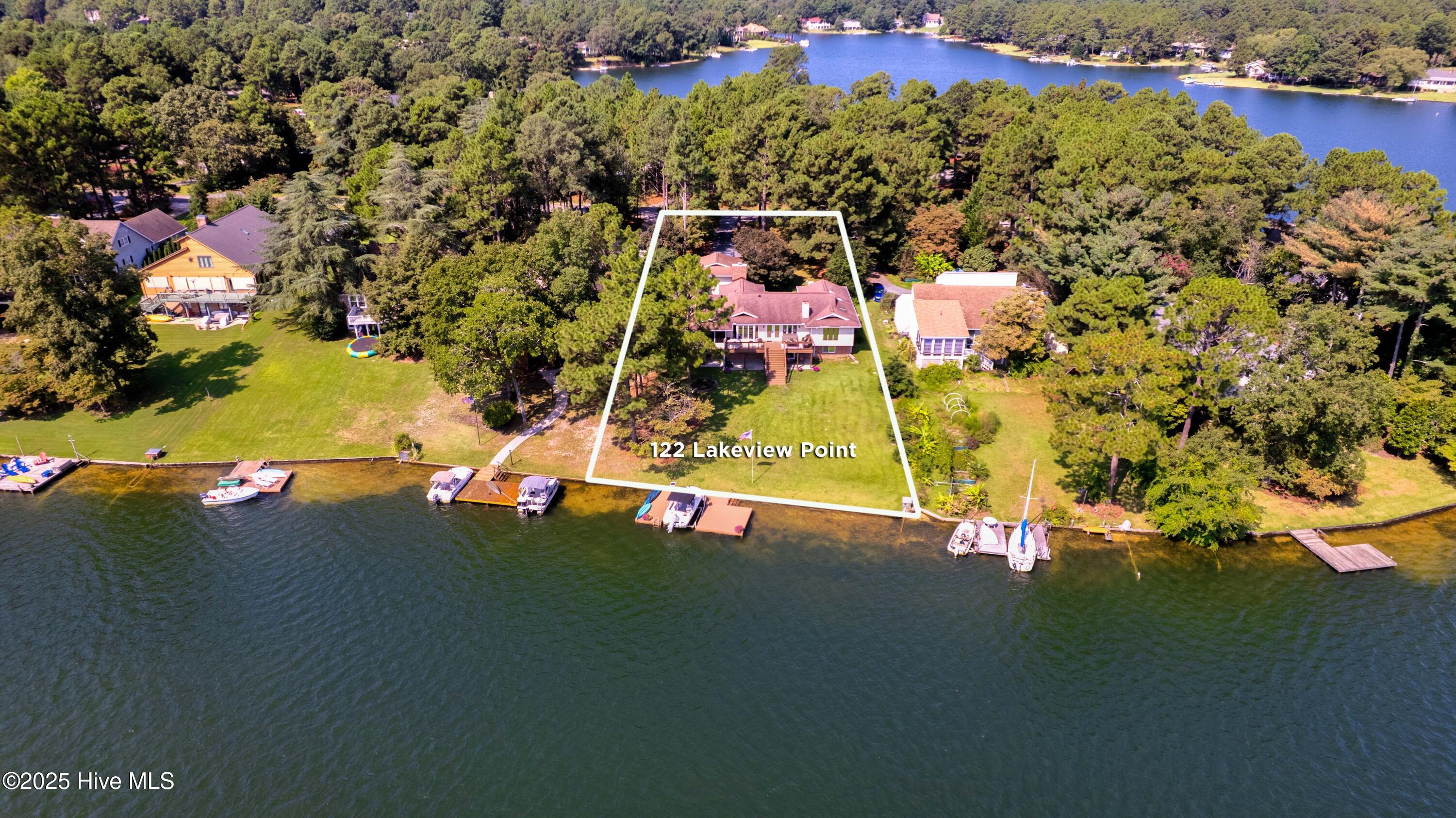 122 Lakeview Point