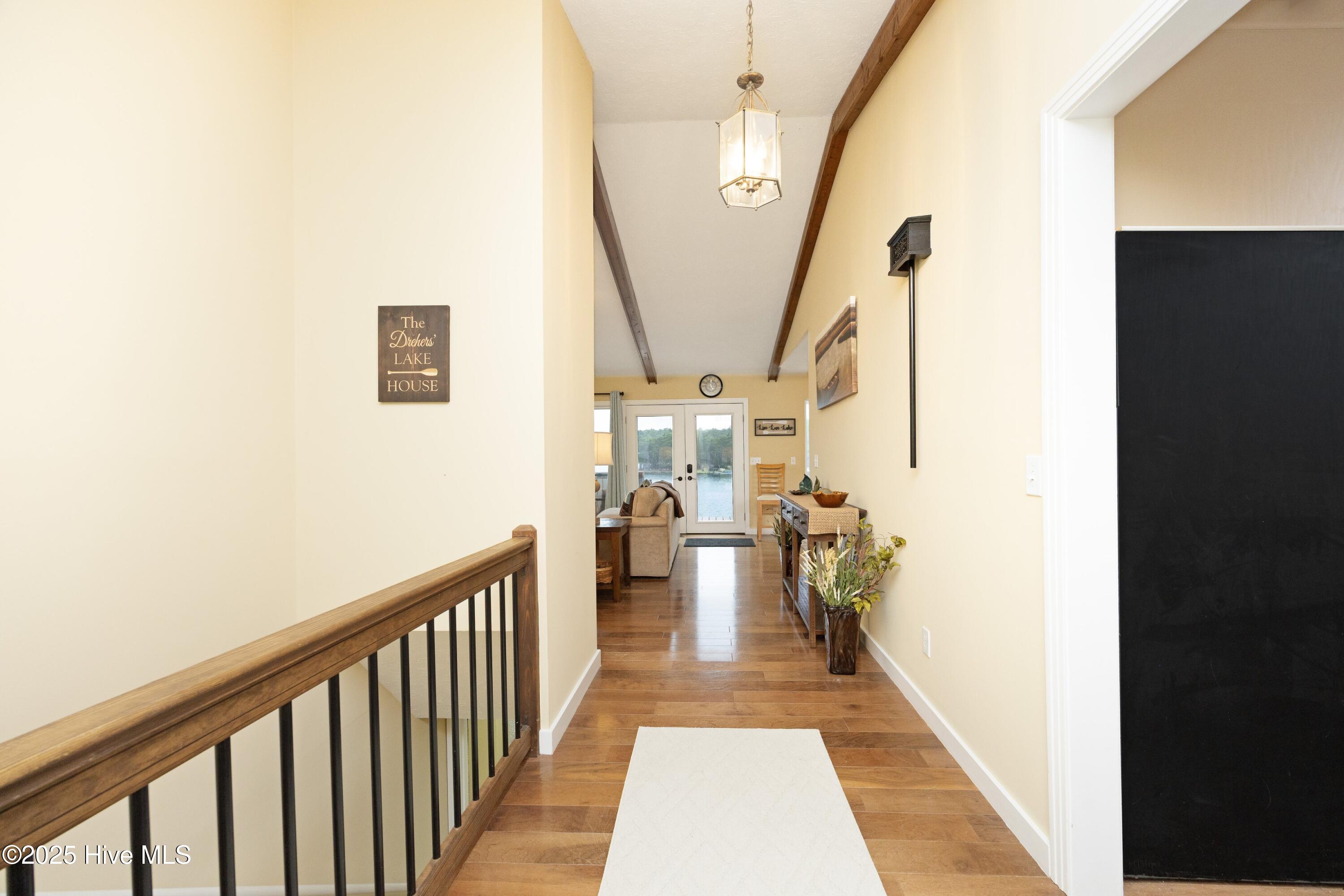 122 Lakeview Point