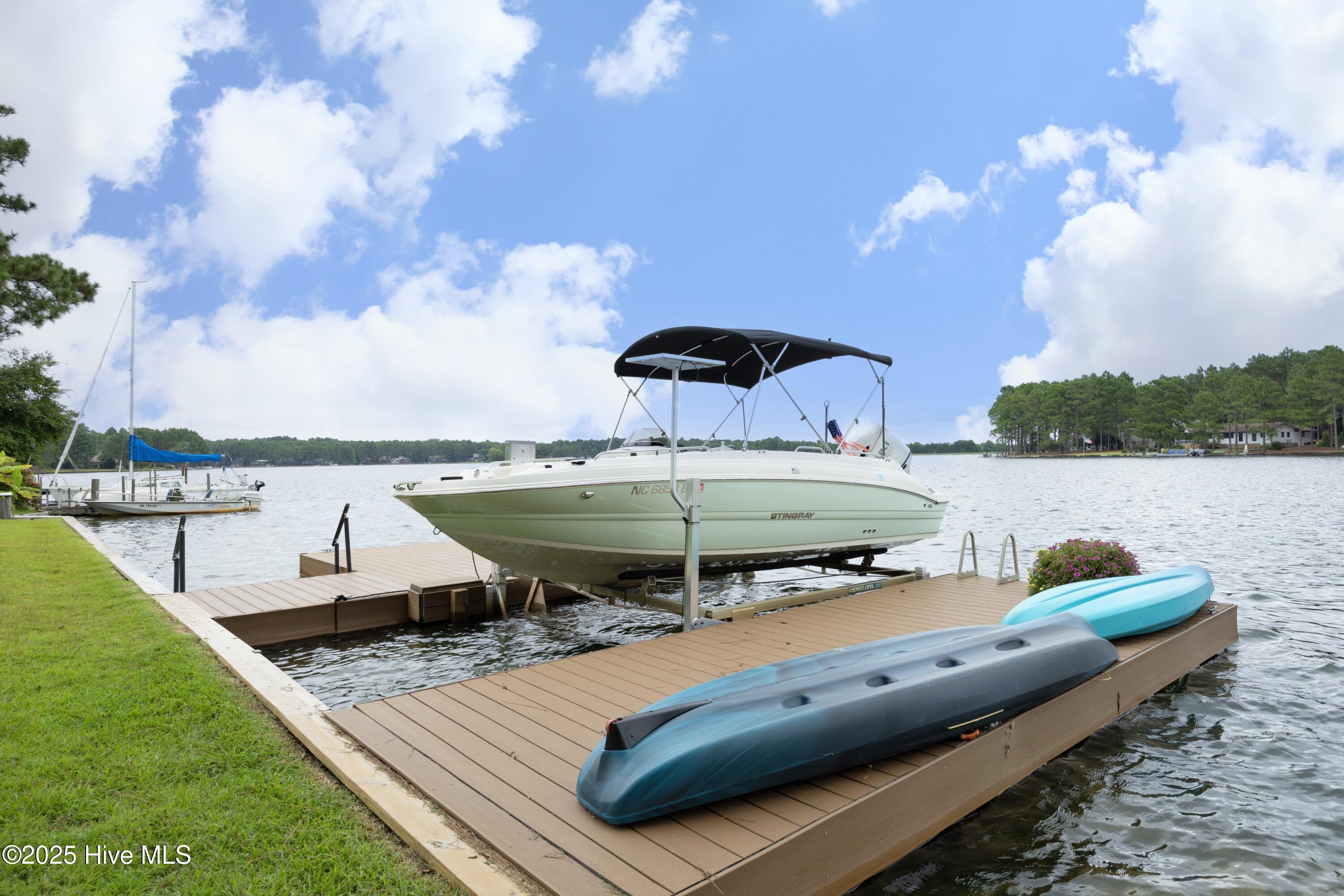 122 Lakeview Point