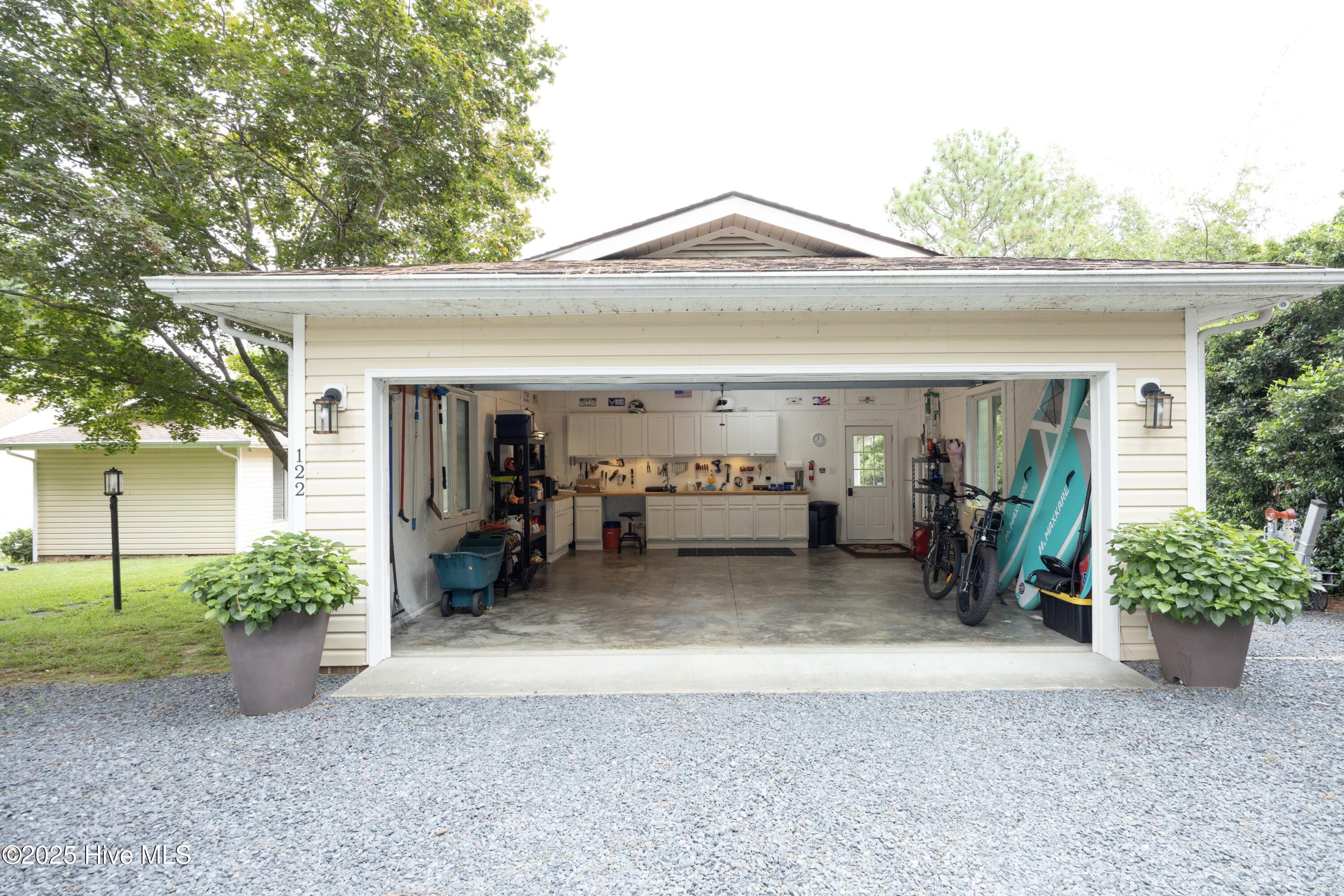 122 Lakeview Point