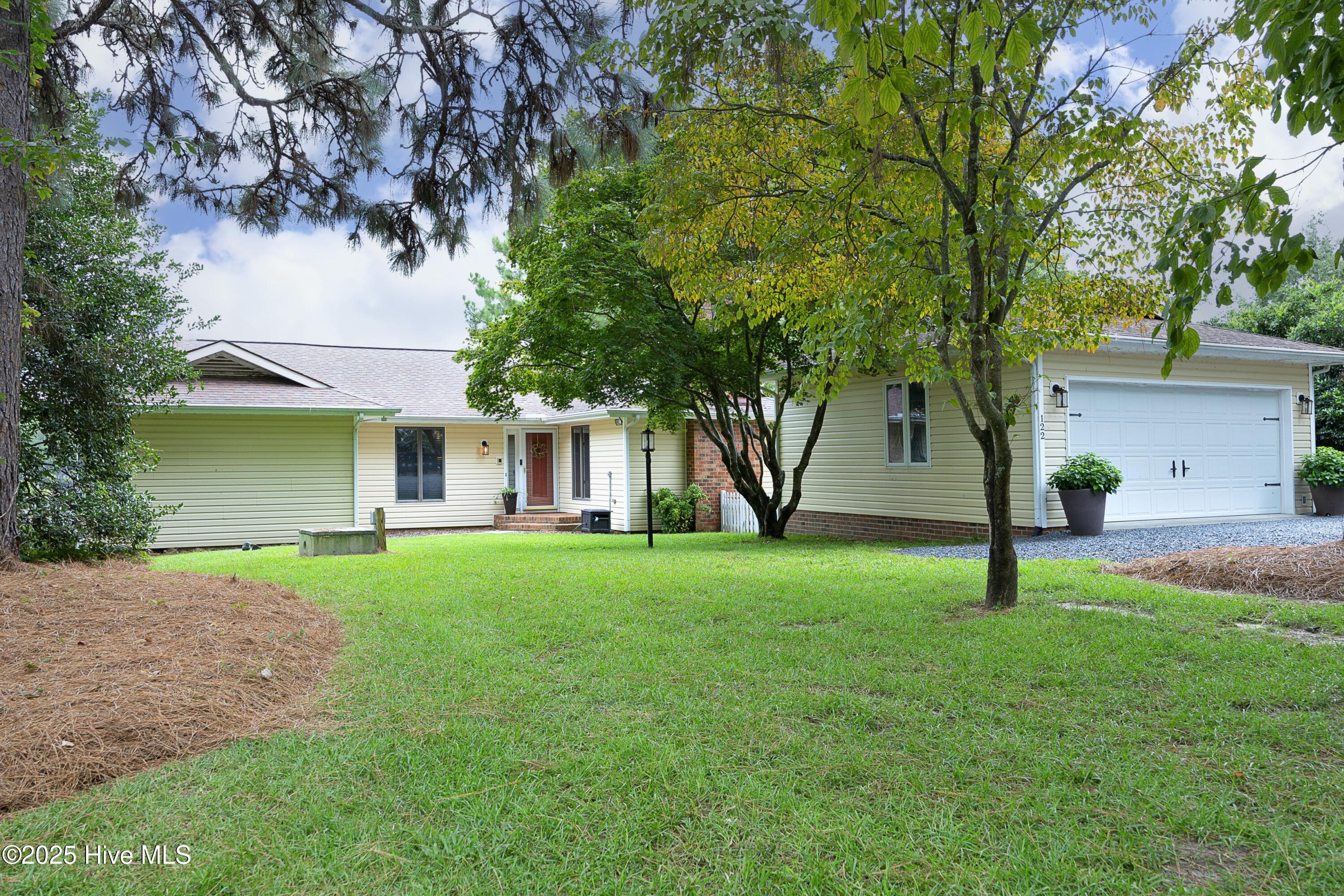 122 Lakeview Point