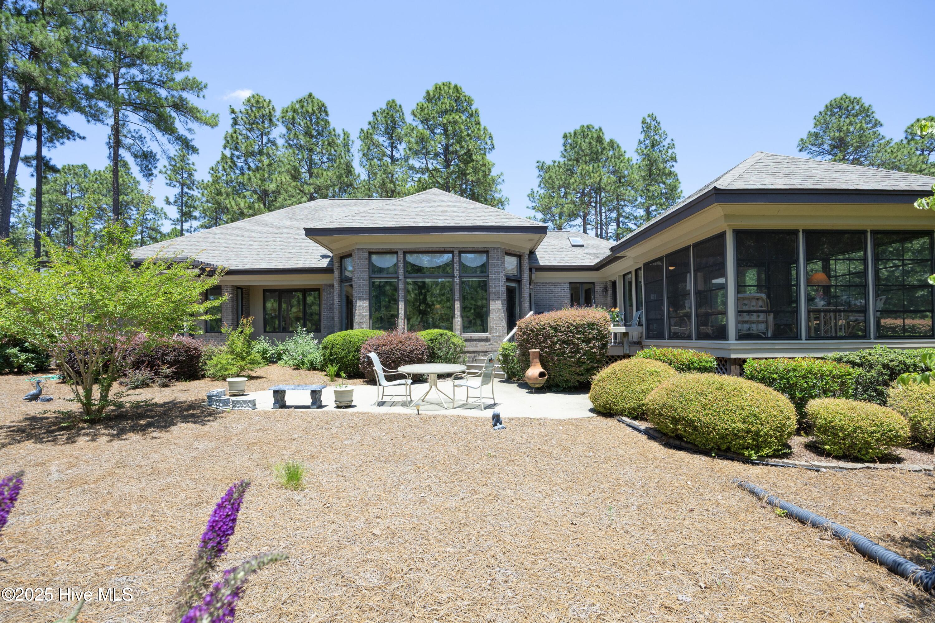 20 Strathaven Drive