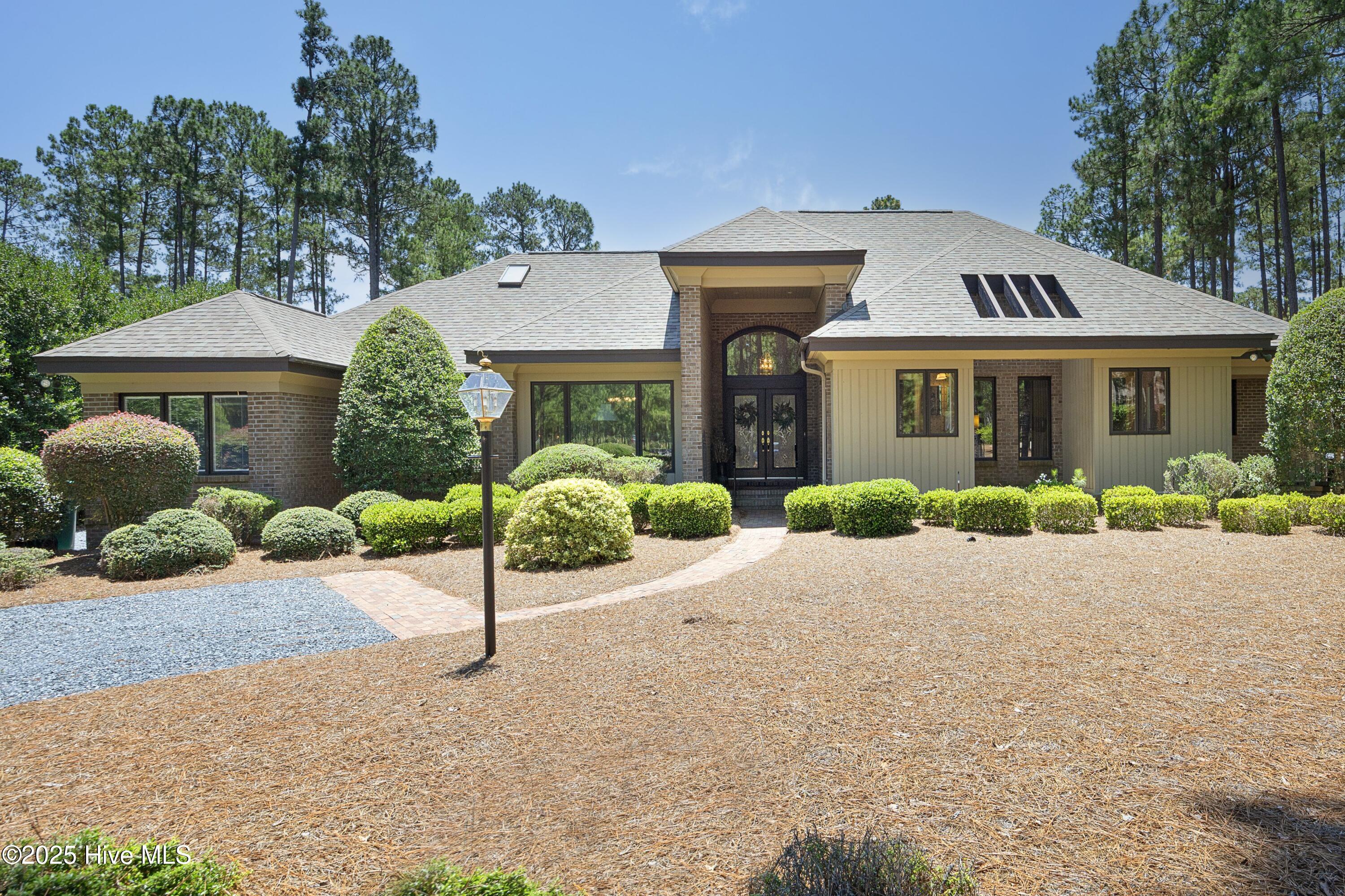 20 Strathaven Drive