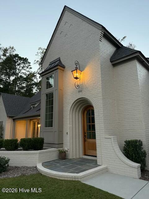 207 Crescent Court