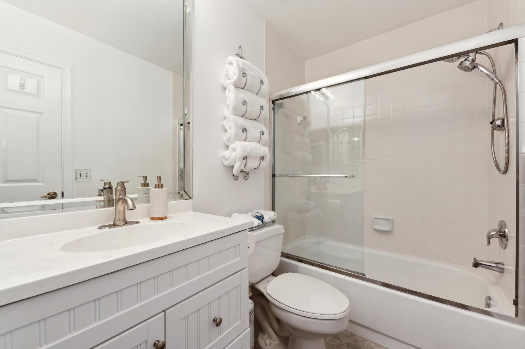 7697 Lexington Club Boulevard D