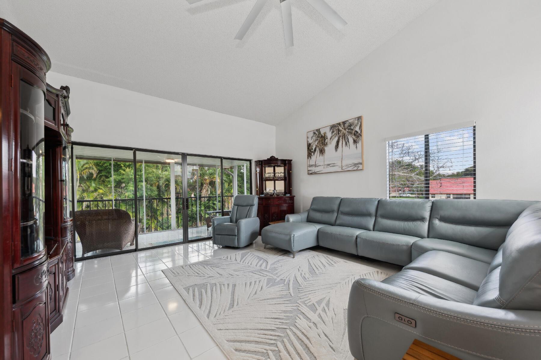 7697 Lexington Club Boulevard D