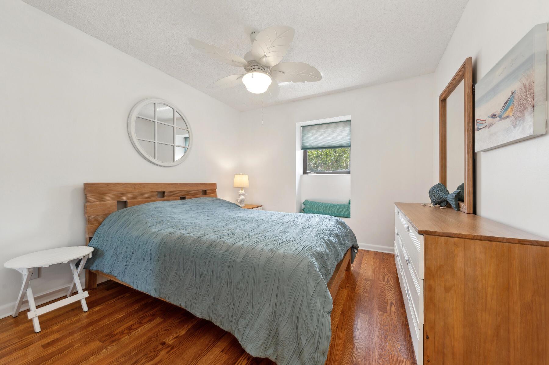 7697 Lexington Club Boulevard D