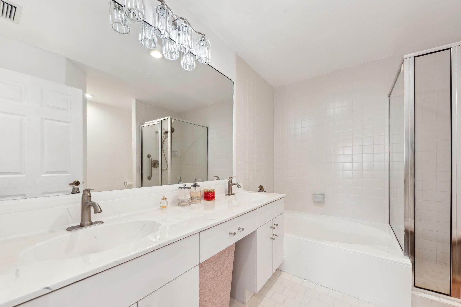 7697 Lexington Club Boulevard D