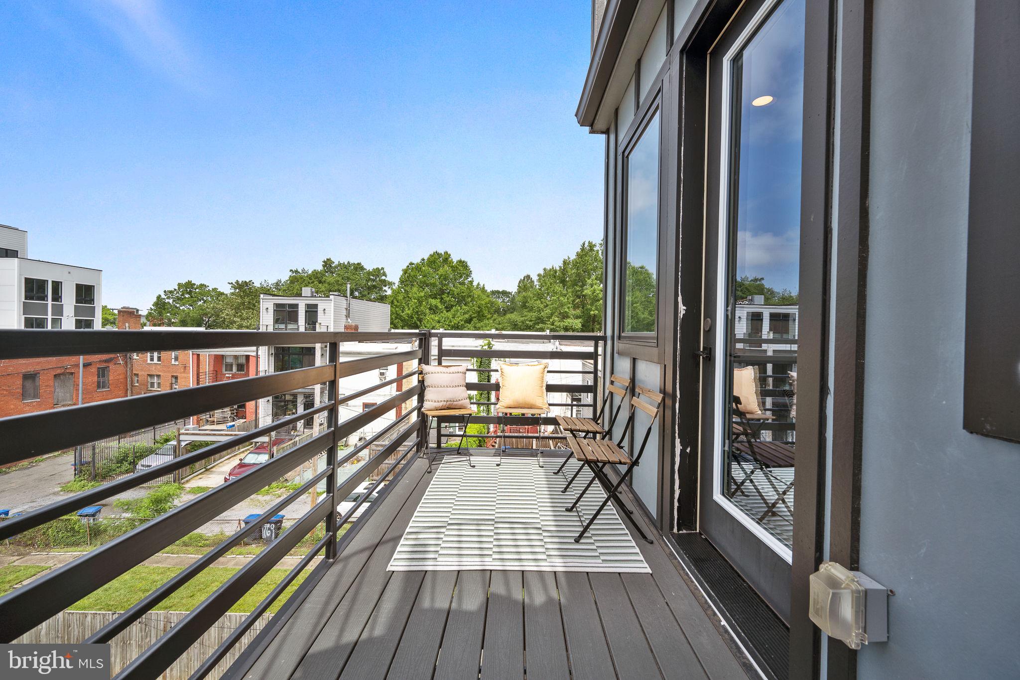 1117 MORSE STREET NE 3