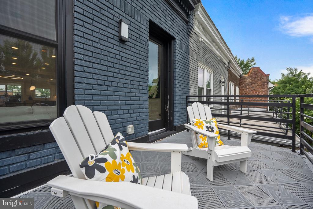 1117 MORSE STREET NE 3
