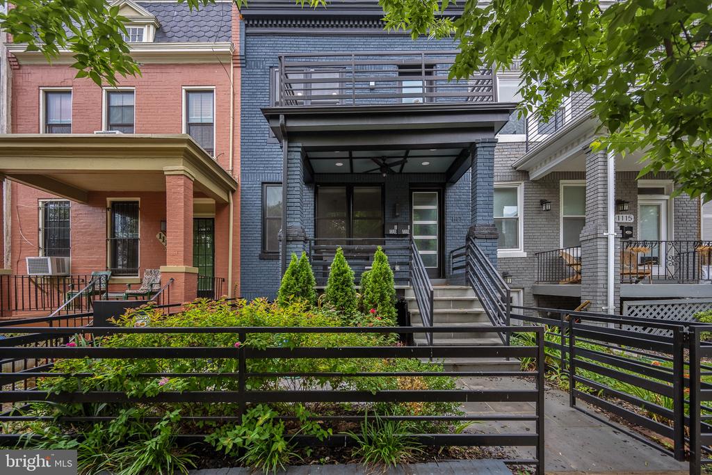 1117 MORSE STREET NE 3