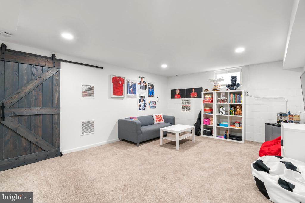 2822 Pinewick Rd